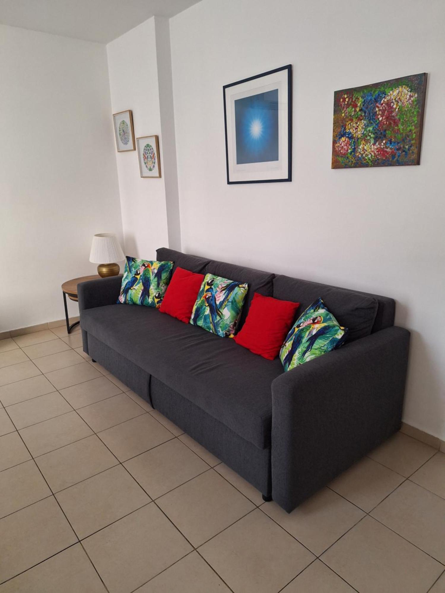 Amazing Apartment For 3 Guests Steps From The Beach Нетания Екстериор снимка
